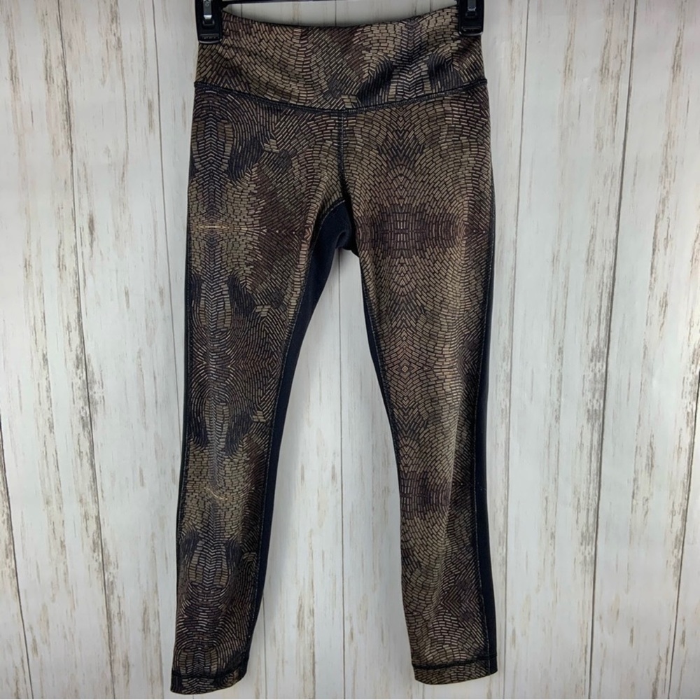 LULULEMON Black Brown Yoga Pants Size 2